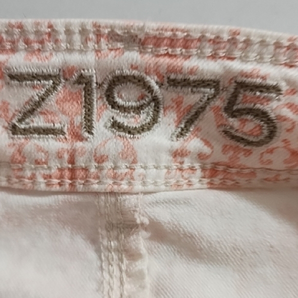 Pink & White Print Cropped Ankle Stretch Jeans Midrise - Picture 9 of 11